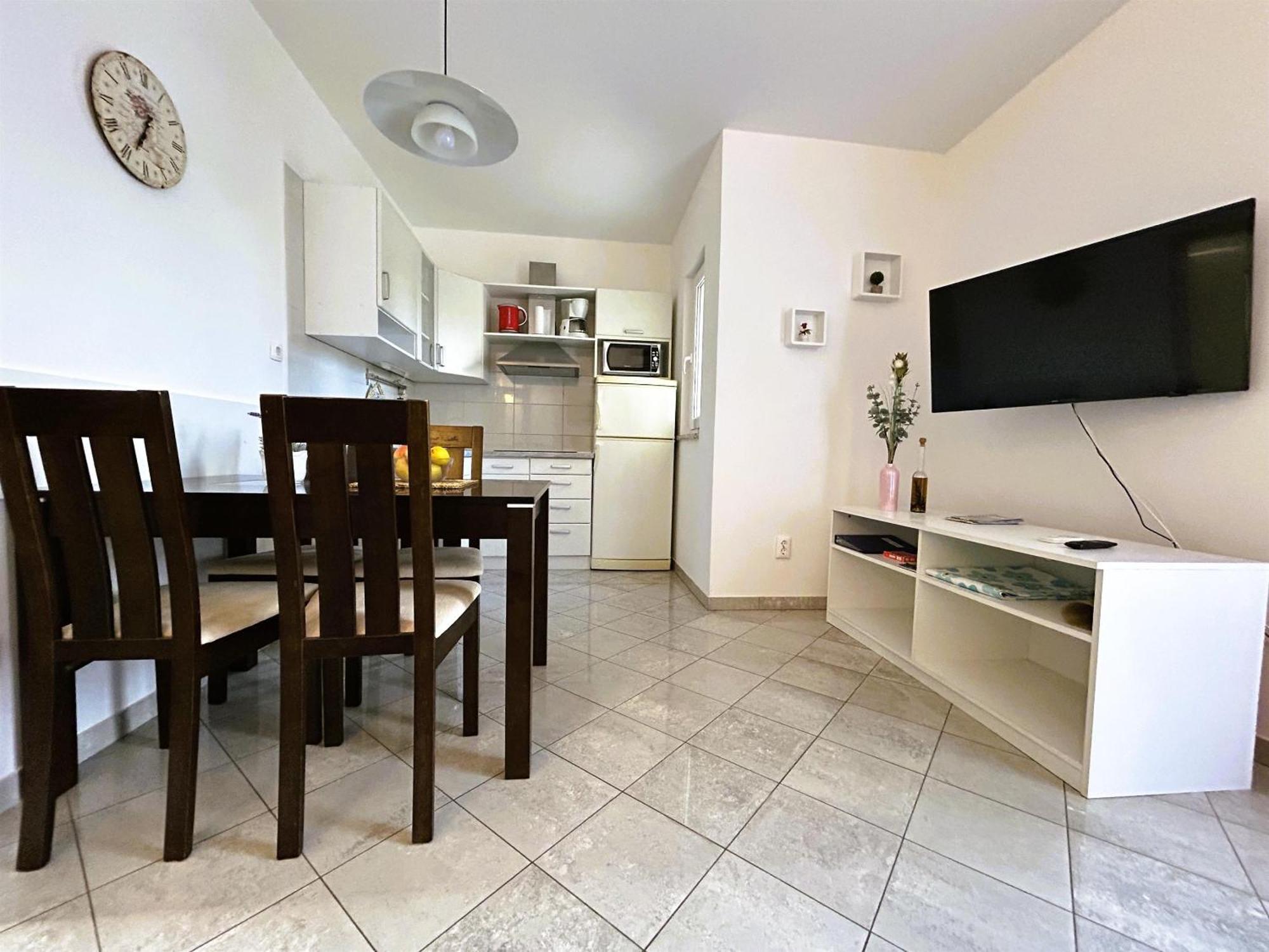 Apartments Vesna Malinska Zewnętrze zdjęcie